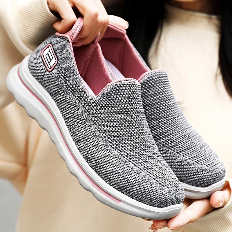 Amber & July Sneakers | Trendy slip - on sneakers voor dames - odelly.nl