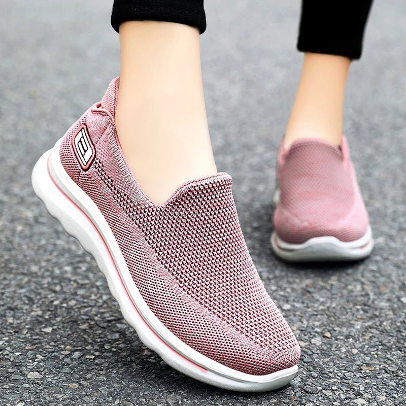 Amber & July Sneakers | Trendy slip - on sneakers voor dames - odelly.nl