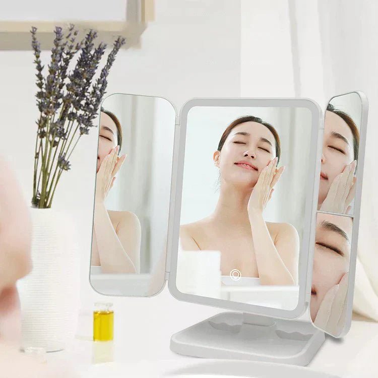 LuminaGlow Tri - Fold LED Mirror - odelly.nl