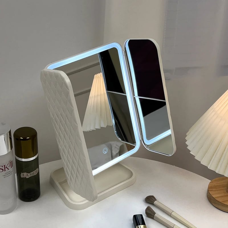 LuminaGlow Tri - Fold LED Mirror - odelly.nl