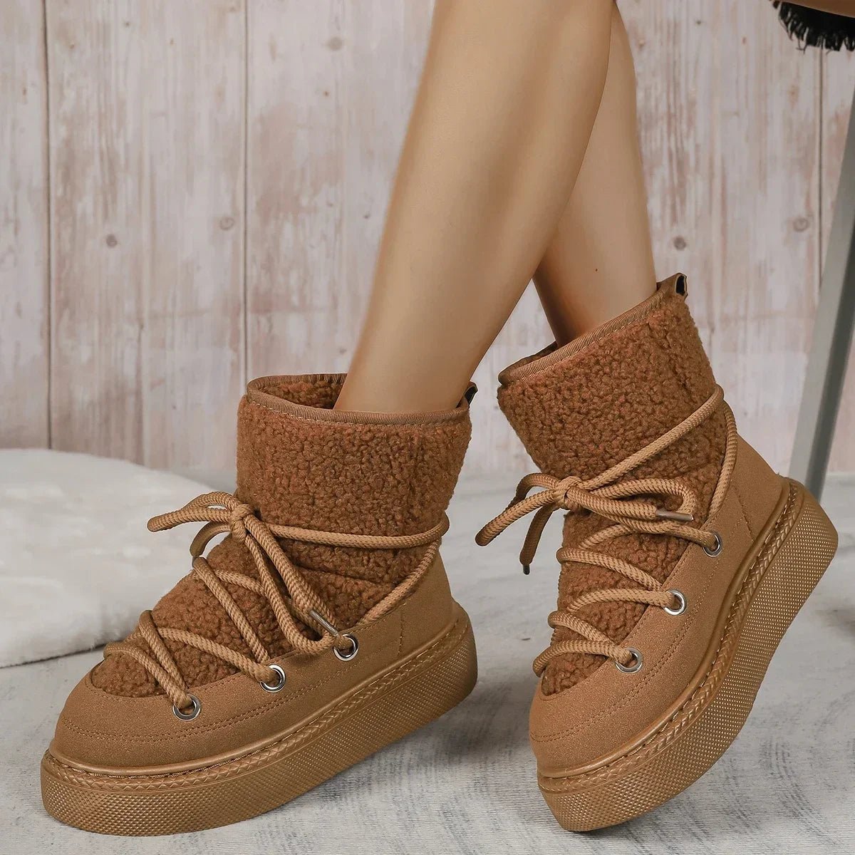 Lydia Snowboots | Trendy fleece gevoerde laarzen met dikke zool voor dames - odelly.nl