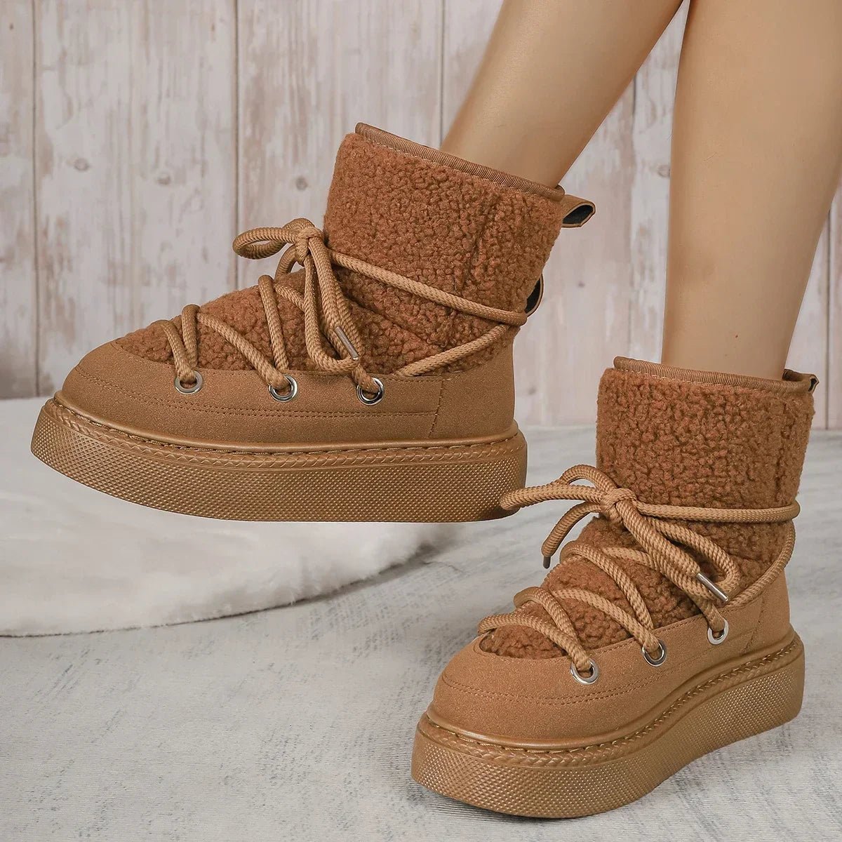 Lydia Snowboots | Trendy fleece gevoerde laarzen met dikke zool voor dames - odelly.nl