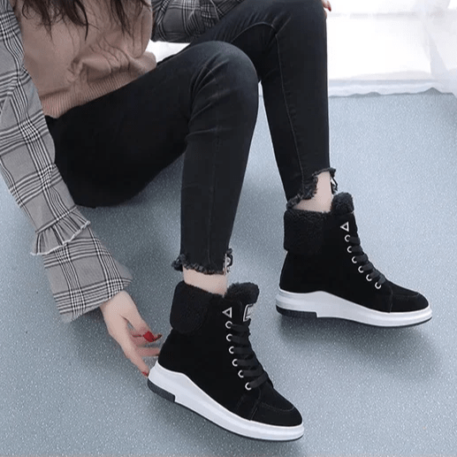 Natalia Snowboots | Trendy fleece gevoerde high - top sneaker laarzen voor dames - odelly.nl
