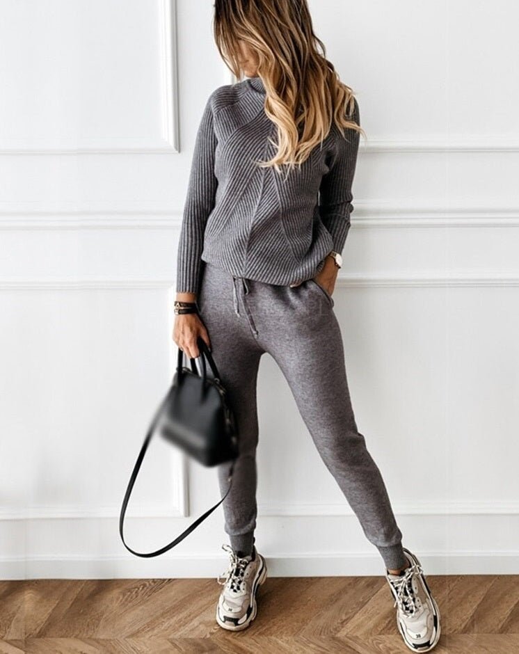 Nikki Joggingpak | Warm trendy tweedelig pak voor dames met koltrui en broek - odelly.nl