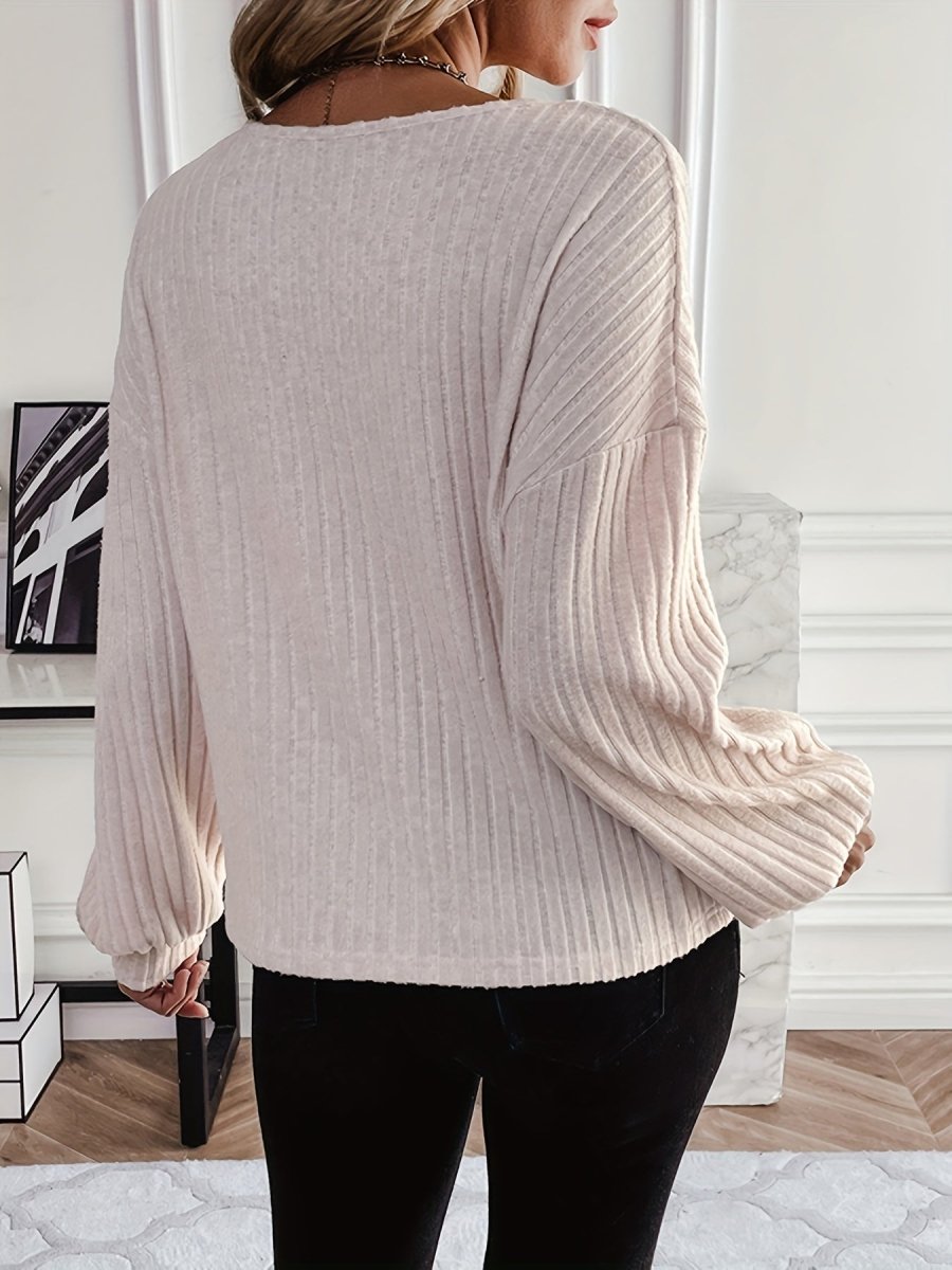 Nikki Pullover | Zachte elegante damespullover met V - hals - odelly.nl