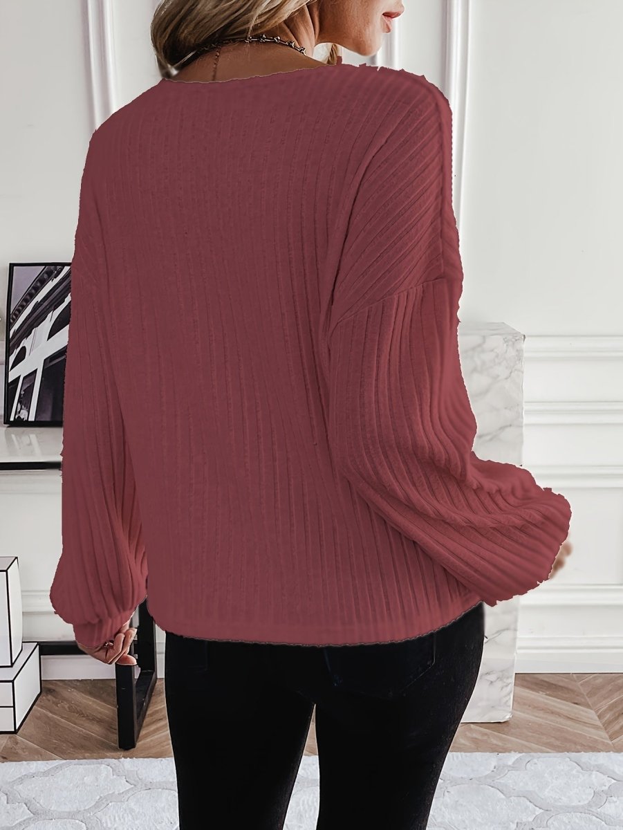 Nikki Pullover | Zachte elegante damespullover met V - hals - odelly.nl
