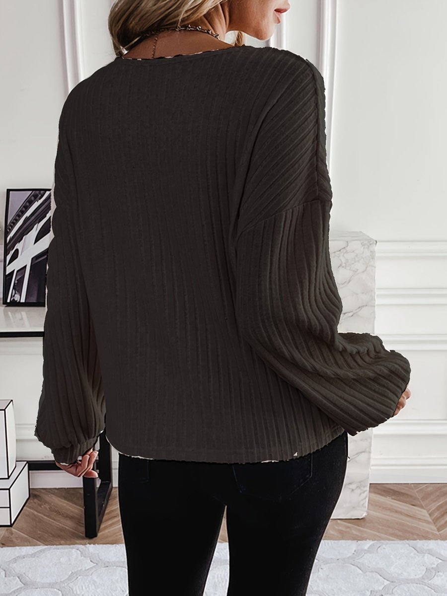 Nikki Pullover | Zachte elegante damespullover met V - hals - odelly.nl