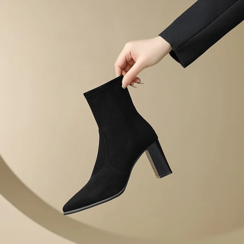 Nora Velours Laarzen | Elegante enkellaarsjes met rits met hak - odelly.nl