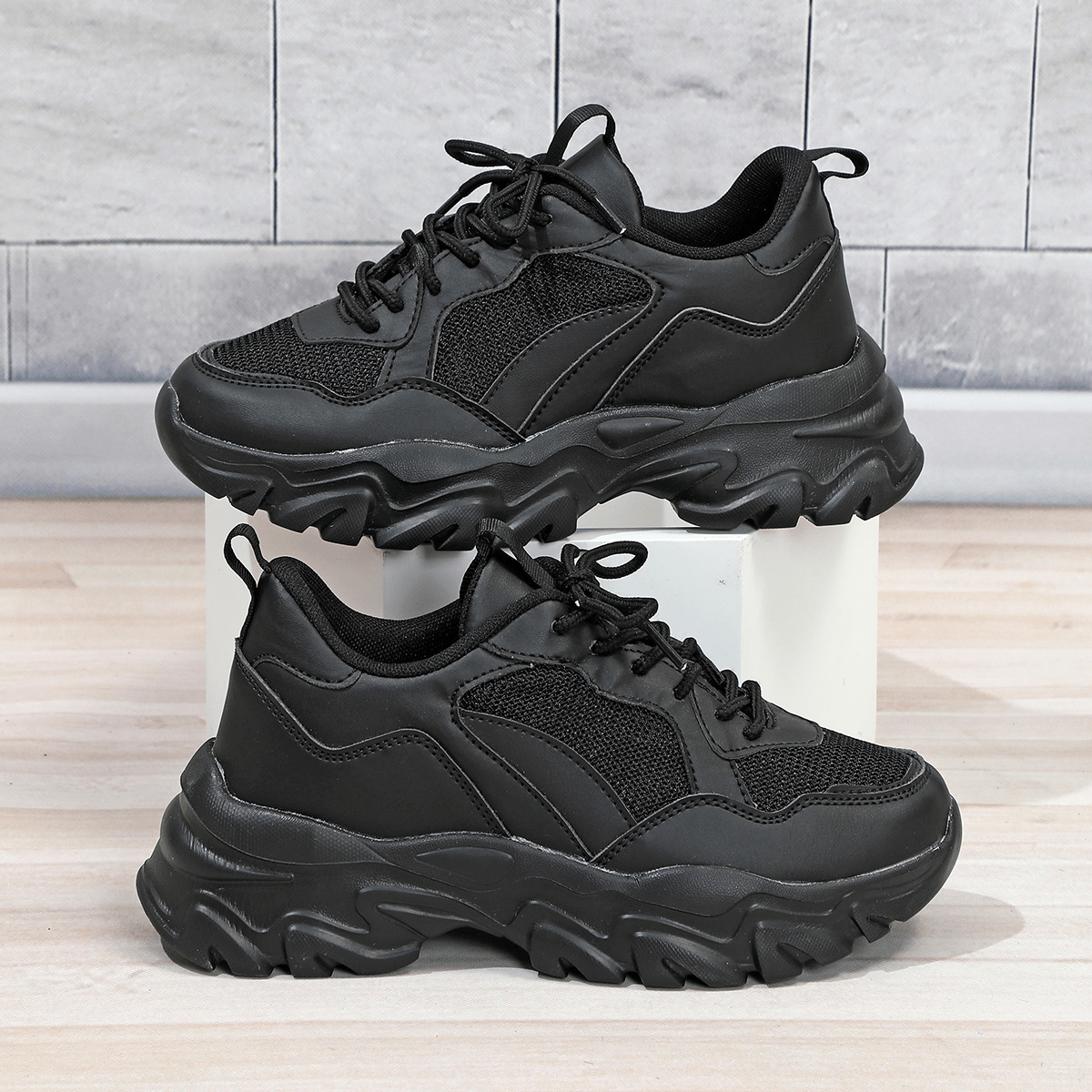Sophie Sneakers | Trendy chunky sneakers met sportief design - odelly.nl