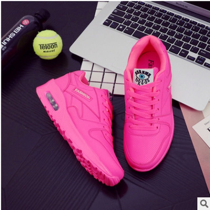 Sophie Sneakers | Trendy damessneakers met opvallende details - odelly.nl