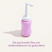 Perineale spoelfles ondersteboven gebruiken