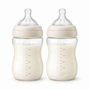 Dubbelpak babyflessen 250 ml op witte achtergrond